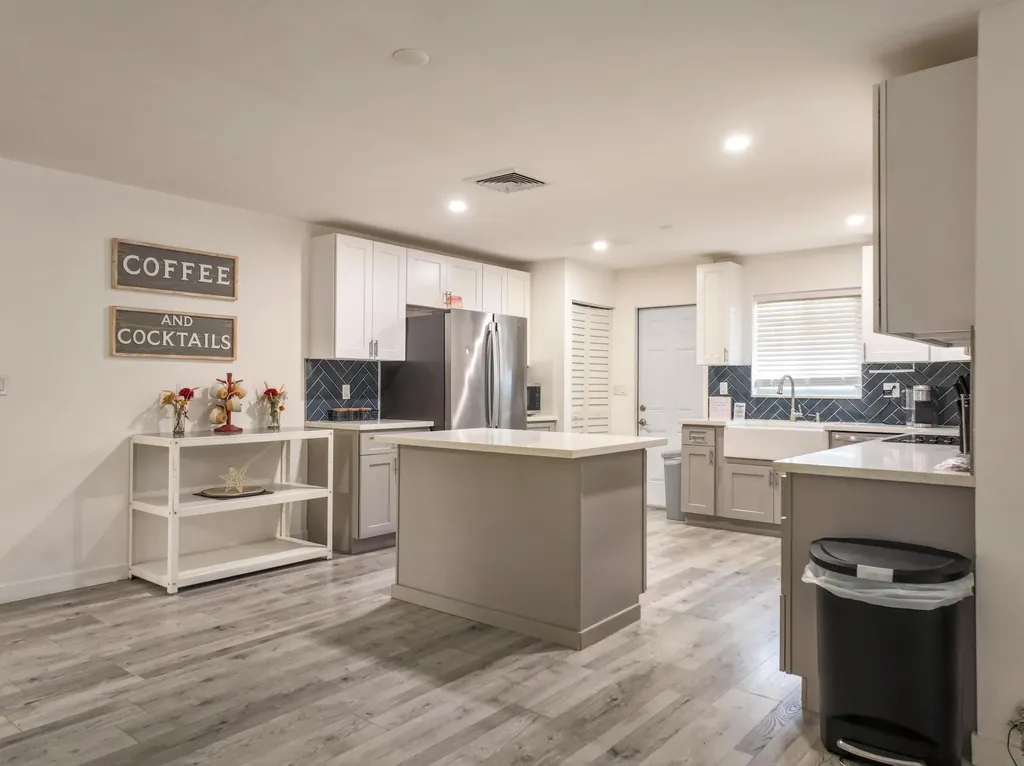 1004 SW 19th Street Fort Lauderdale FL 33315