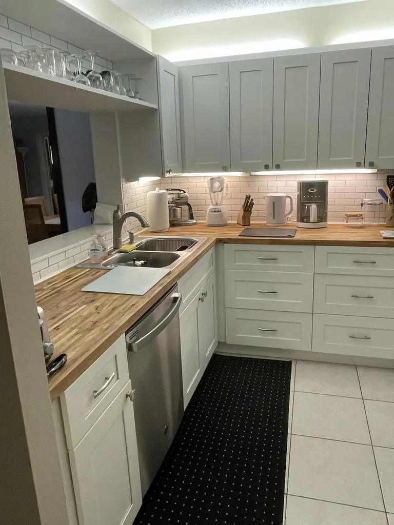 10187 Mangrove Drive Boynton Beach FL 33437