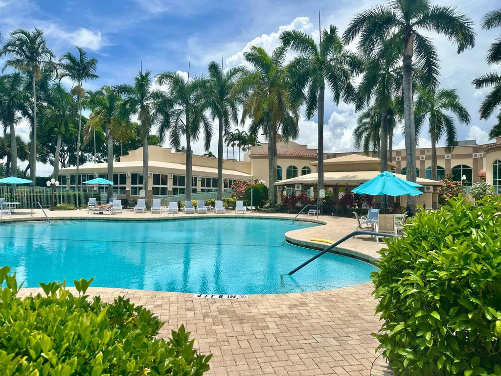 12418 Crystal Pointe Drive Boynton Beach FL 33437