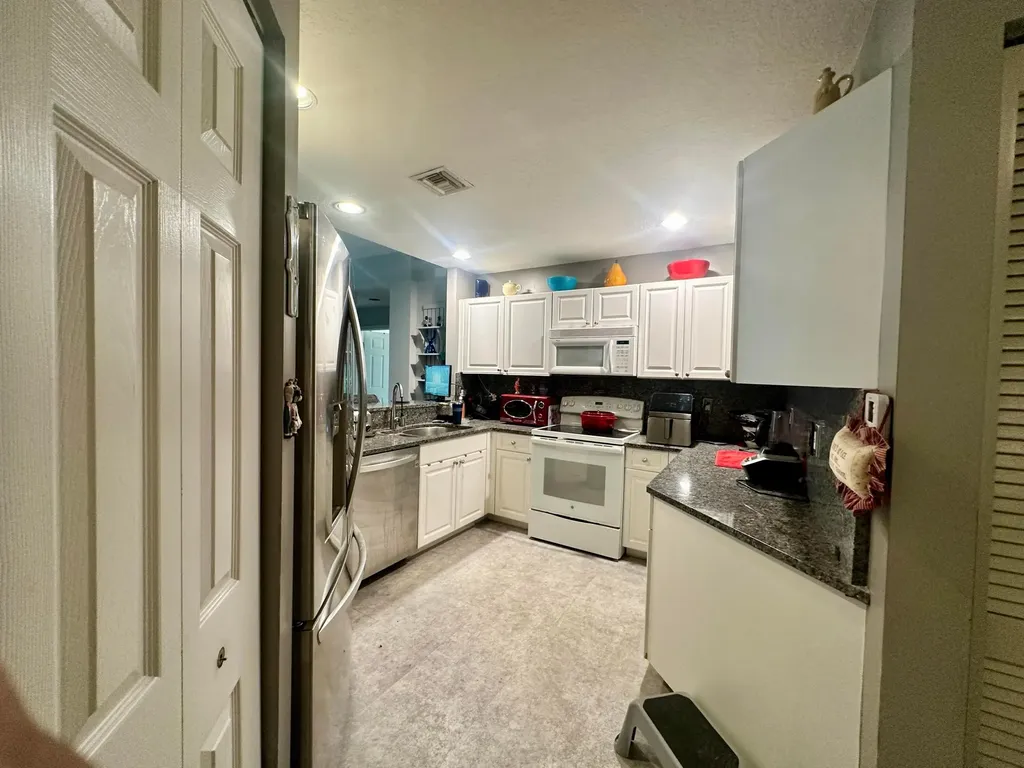 12418 Crystal Pointe Drive Boynton Beach FL 33437