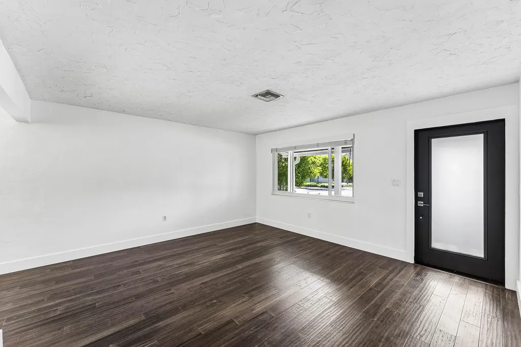 2105 N Federal Highway Lake Worth Beach FL 33460