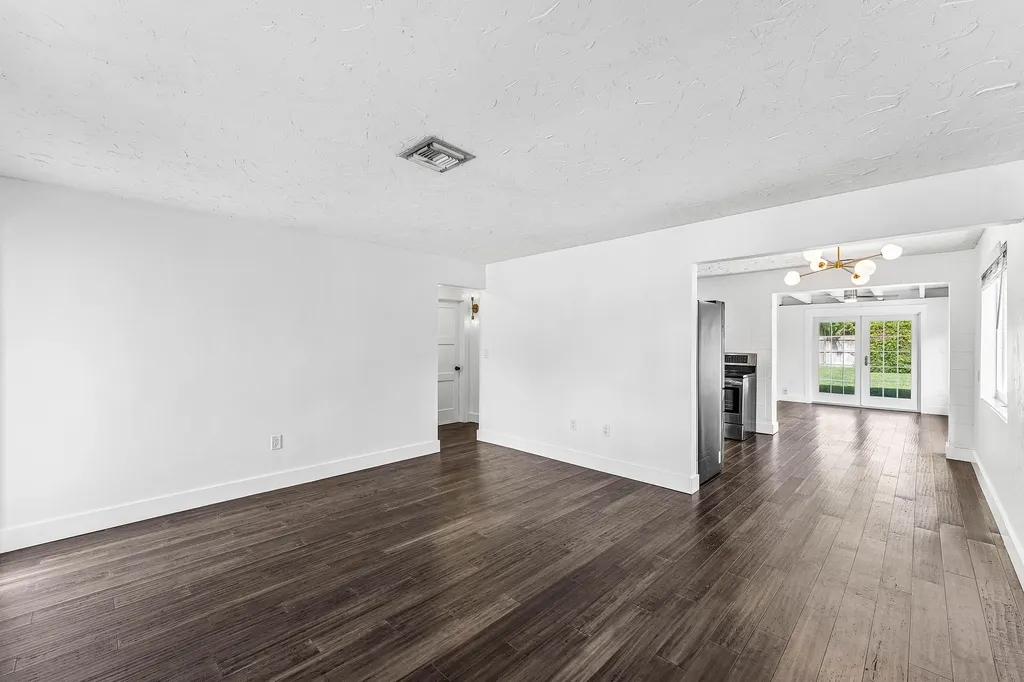 2105 N Federal Highway Lake Worth Beach FL 33460