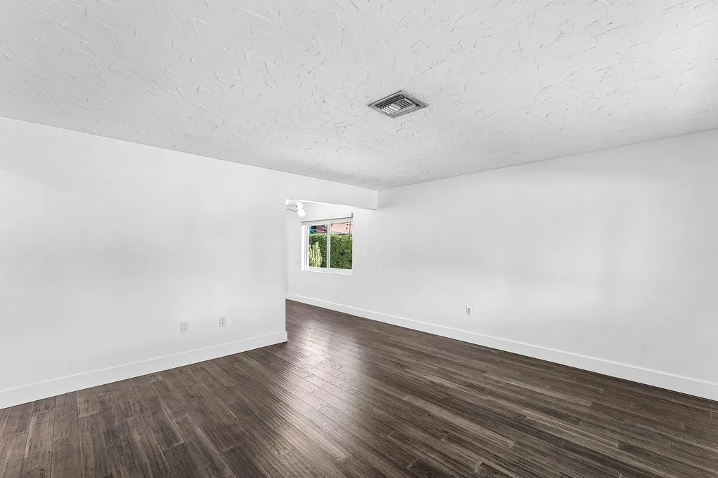 2105 N Federal Highway Lake Worth Beach FL 33460
