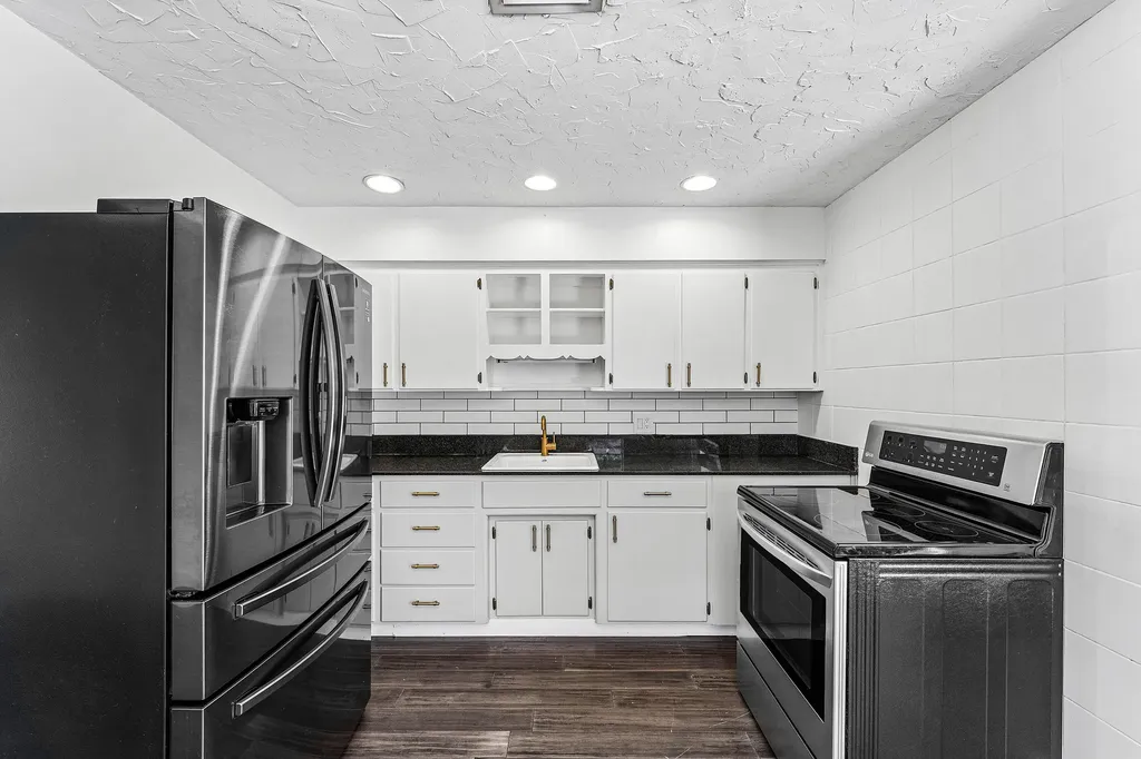 2105 N Federal Highway Lake Worth Beach FL 33460