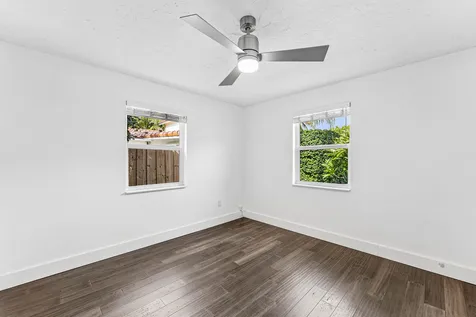 2105 N Federal Highway Lake Worth Beach FL 33460