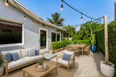 2105 N Federal Highway Lake Worth Beach FL 33460