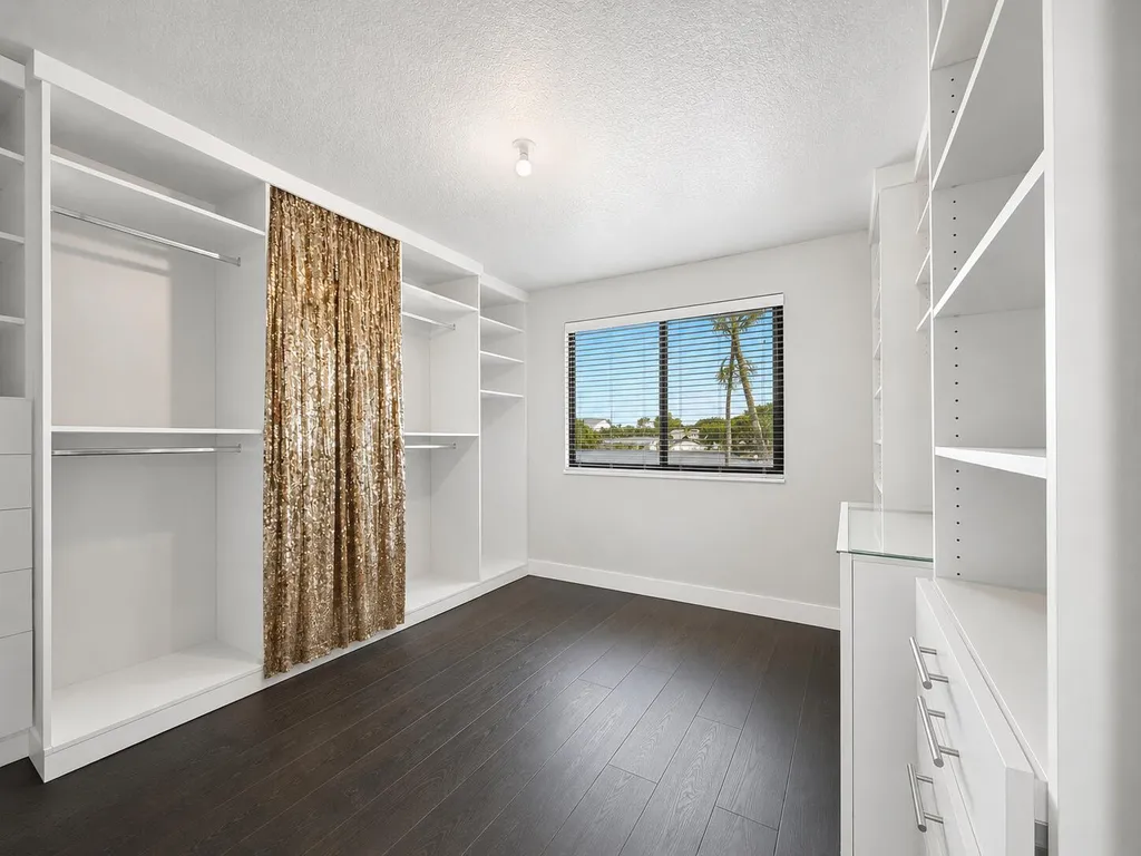 5246 Jog Lane Delray Beach FL 33484