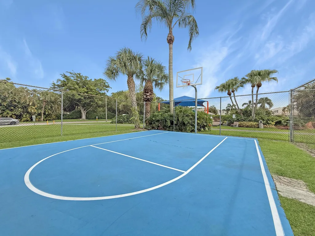 5246 Jog Lane Delray Beach FL 33484