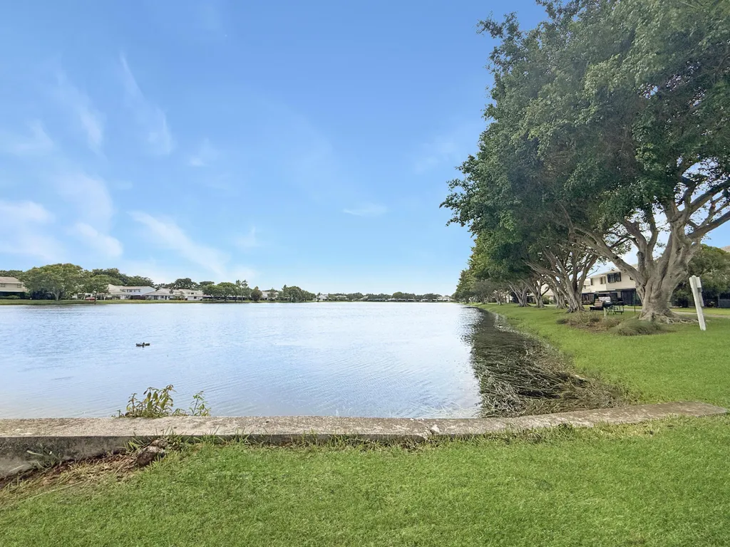 5246 Jog Lane Delray Beach FL 33484