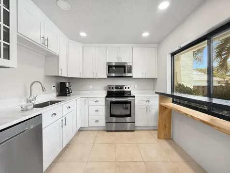 5246 Jog Lane Delray Beach FL 33484