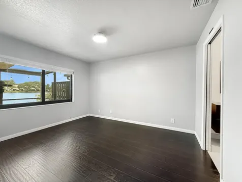 5246 Jog Lane Delray Beach FL 33484