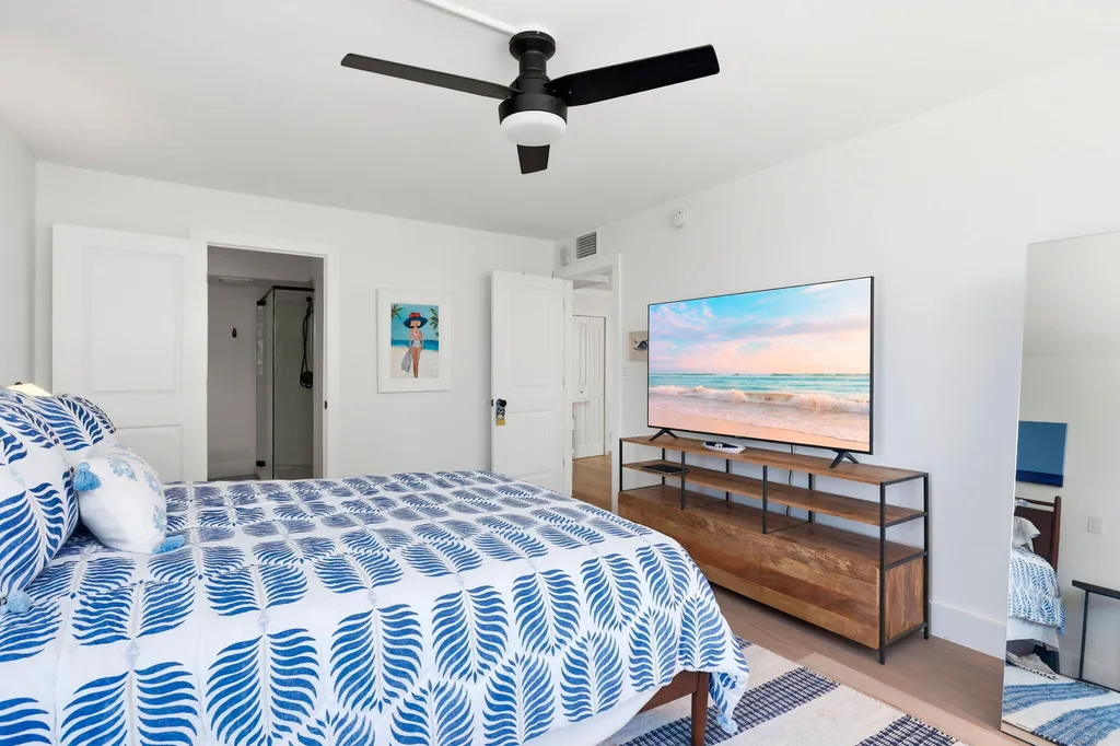 1239 Hillsboro Mile Hillsboro Beach FL 33062