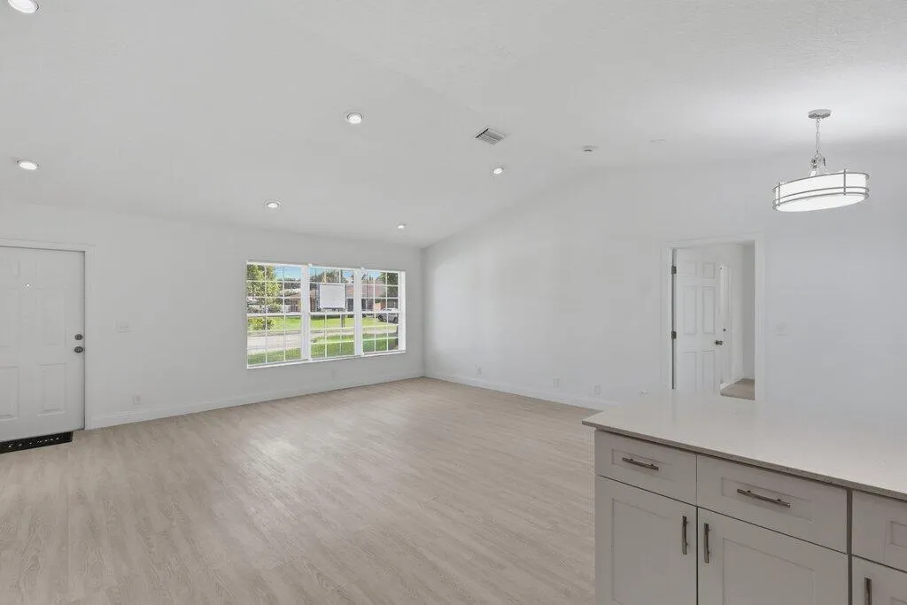 6900 2nd Street Jupiter FL 33458
