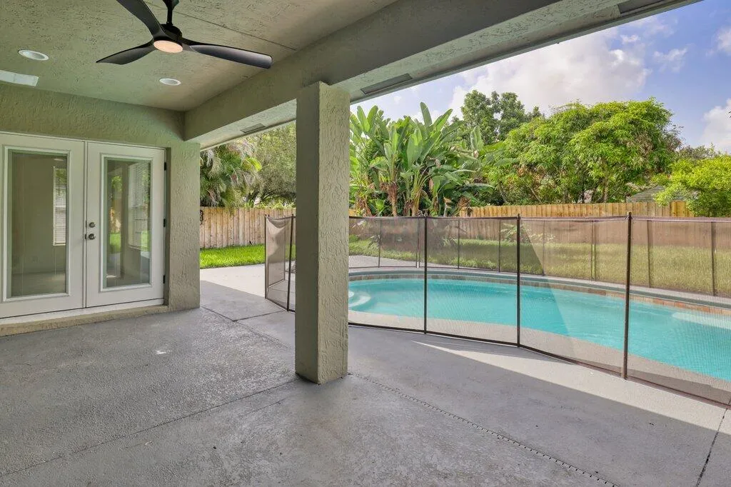 6900 2nd Street Jupiter FL 33458