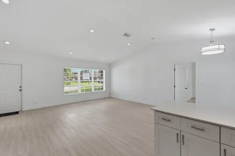 6900 2nd Street Jupiter FL 33458
