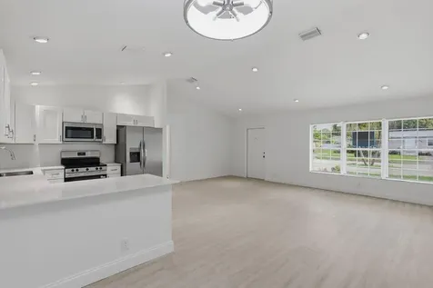 6900 2nd Street Jupiter FL 33458