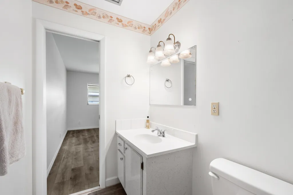 2915 Crosley Drive W West Palm Beach FL 33415