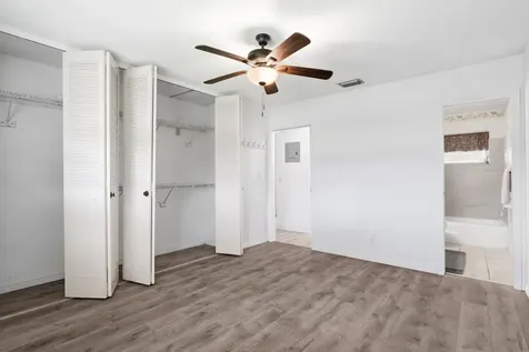 2915 Crosley Drive W West Palm Beach FL 33415