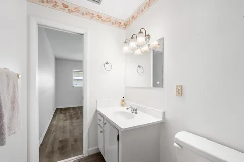 2915 Crosley Drive W West Palm Beach FL 33415