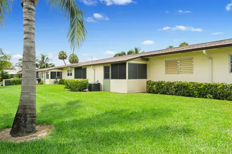 2915 Crosley Drive W West Palm Beach FL 33415