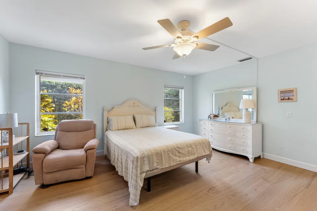 414 S Atlantic Drive Lantana FL 33462