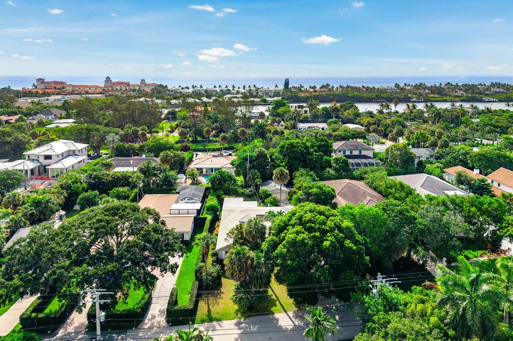 414 S Atlantic Drive Lantana FL 33462