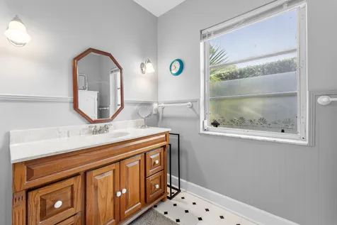 414 S Atlantic Drive Lantana FL 33462