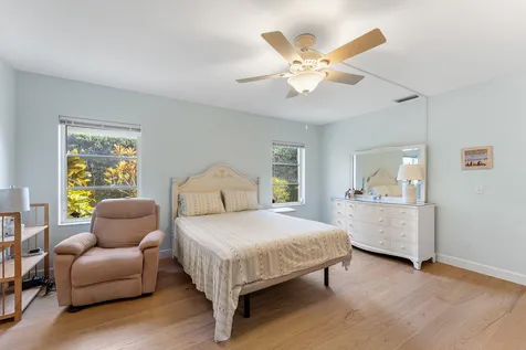 414 S Atlantic Drive Lantana FL 33462
