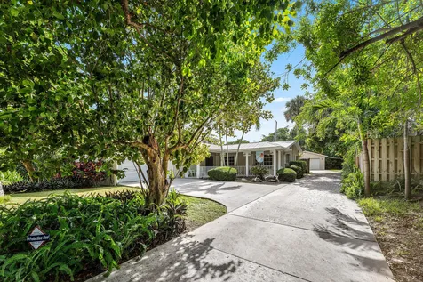 414 S Atlantic Drive Lantana FL 33462