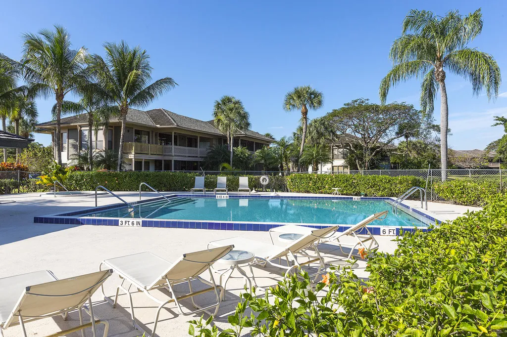 11818 Pebblewood Drive Wellington FL 33414