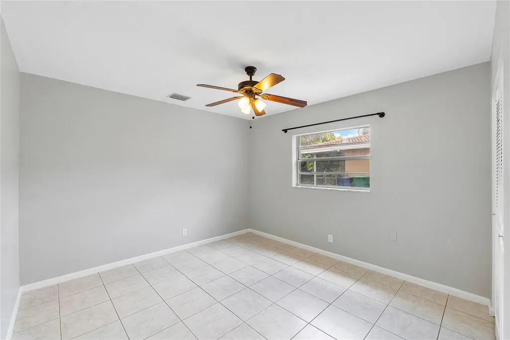 3843 NW 81st Terrace Coral Springs FL 33065
