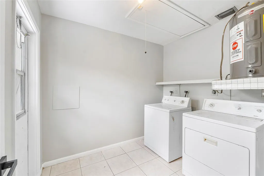 3843 NW 81st Terrace Coral Springs FL 33065