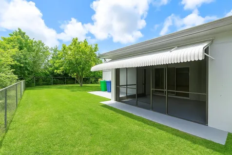 3843 NW 81st Terrace Coral Springs FL 33065