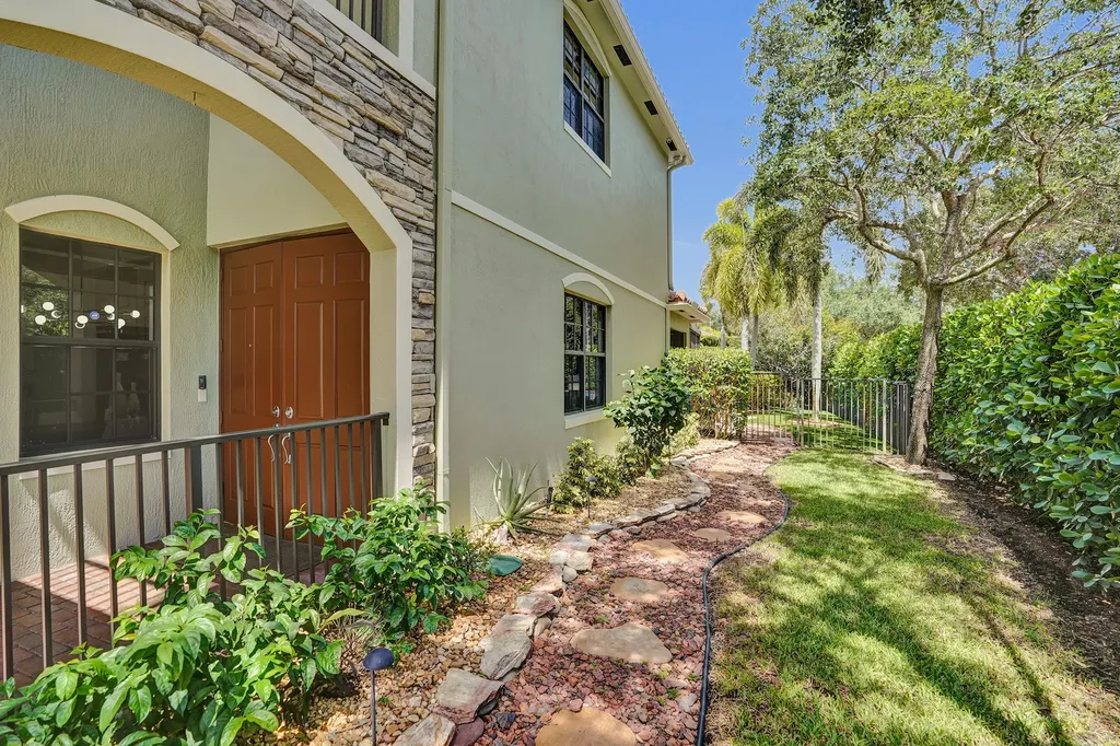 7276 NW 112th Way Parkland FL 33076