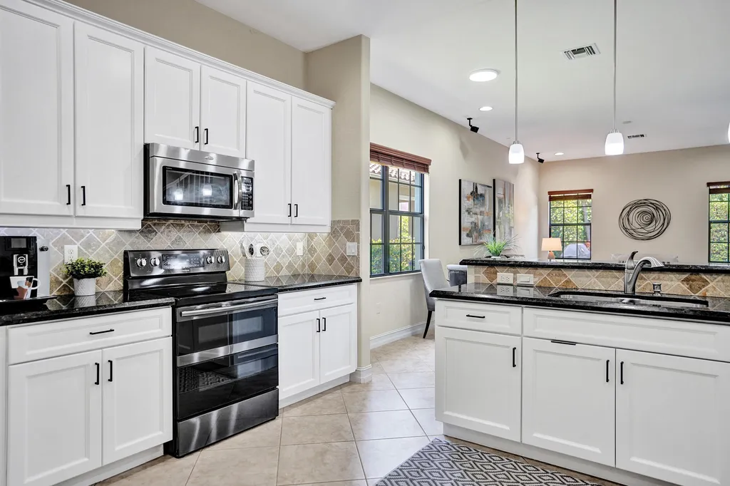 7276 NW 112th Way Parkland FL 33076