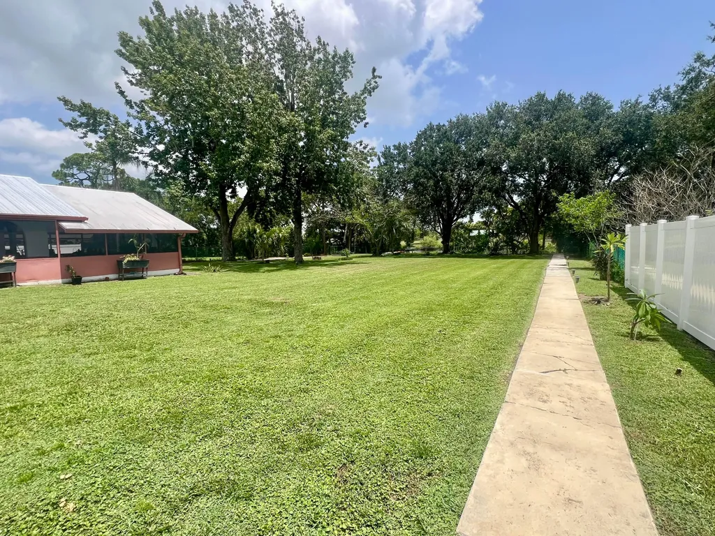 457 S Naranja Avenue Port St Lucie FL 34983