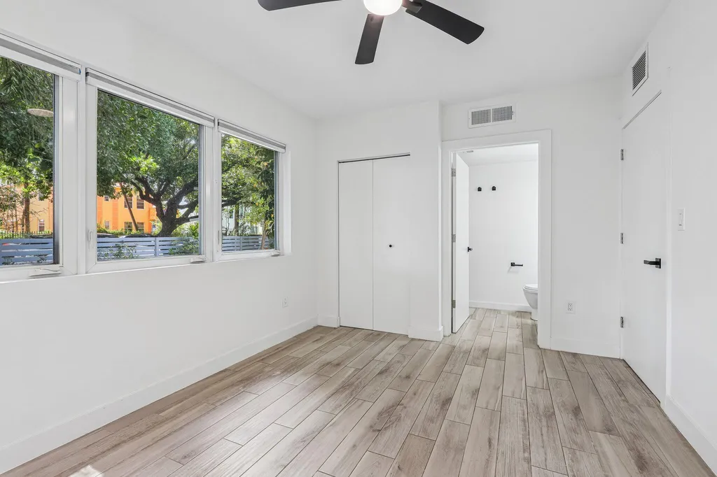 740 Meridian Avenue Miami Beach FL 33139