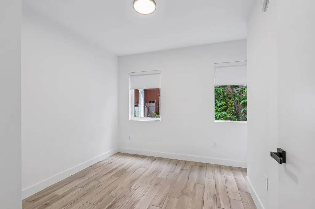740 Meridian Avenue Miami Beach FL 33139