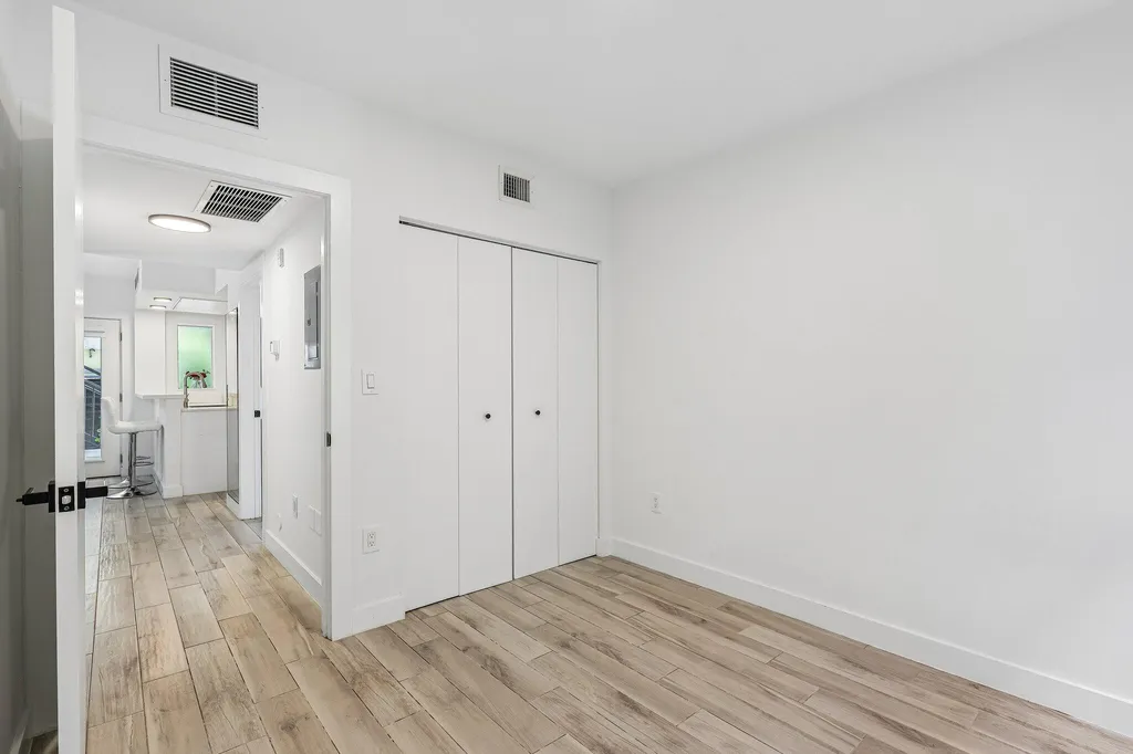 740 Meridian Avenue Miami Beach FL 33139
