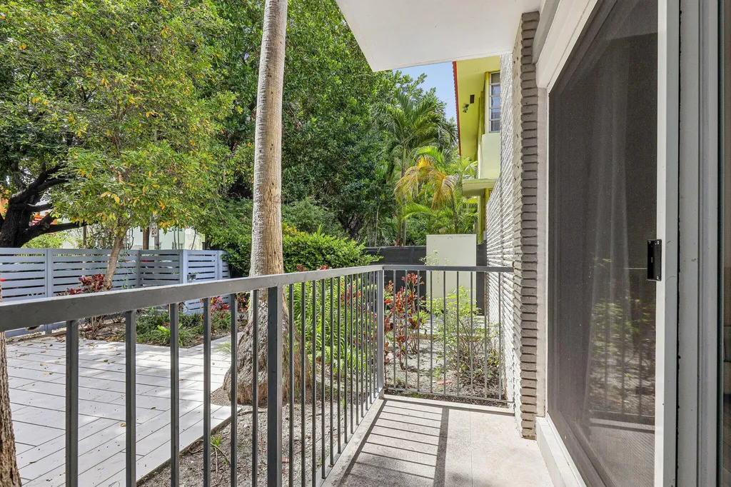 740 Meridian Avenue Miami Beach FL 33139