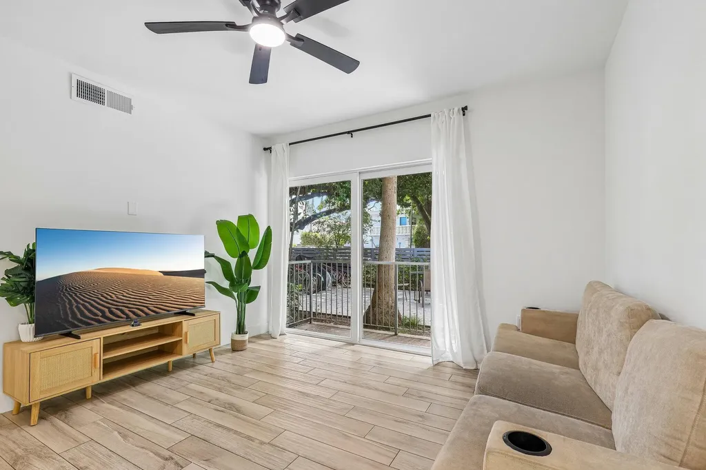 740 Meridian Avenue Miami Beach FL 33139
