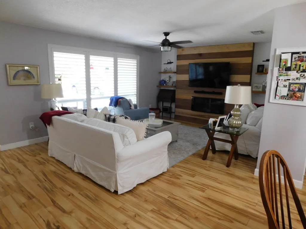 5270 SW 88th Terrace Cooper City FL 33328