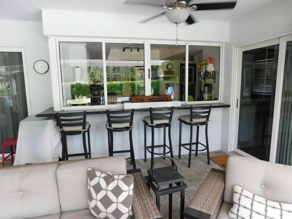 5270 SW 88th Terrace Cooper City FL 33328