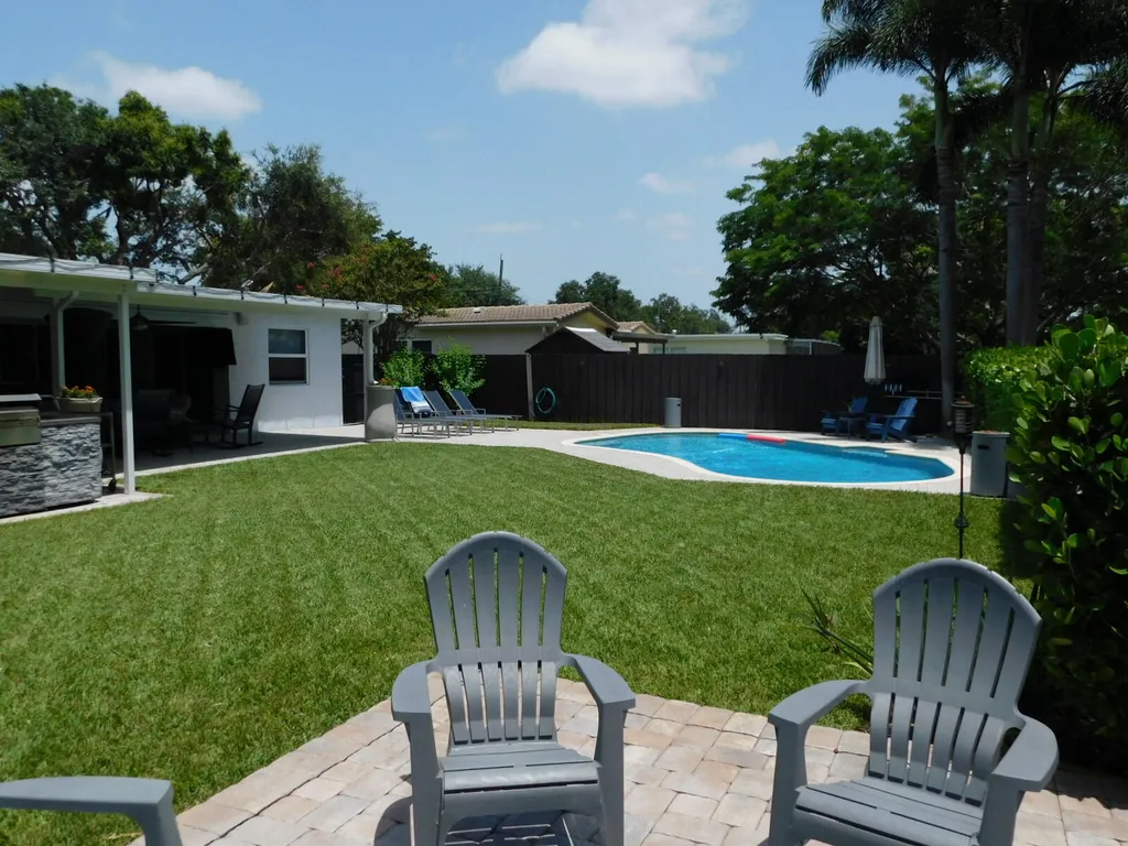 5270 SW 88th Terrace Cooper City FL 33328