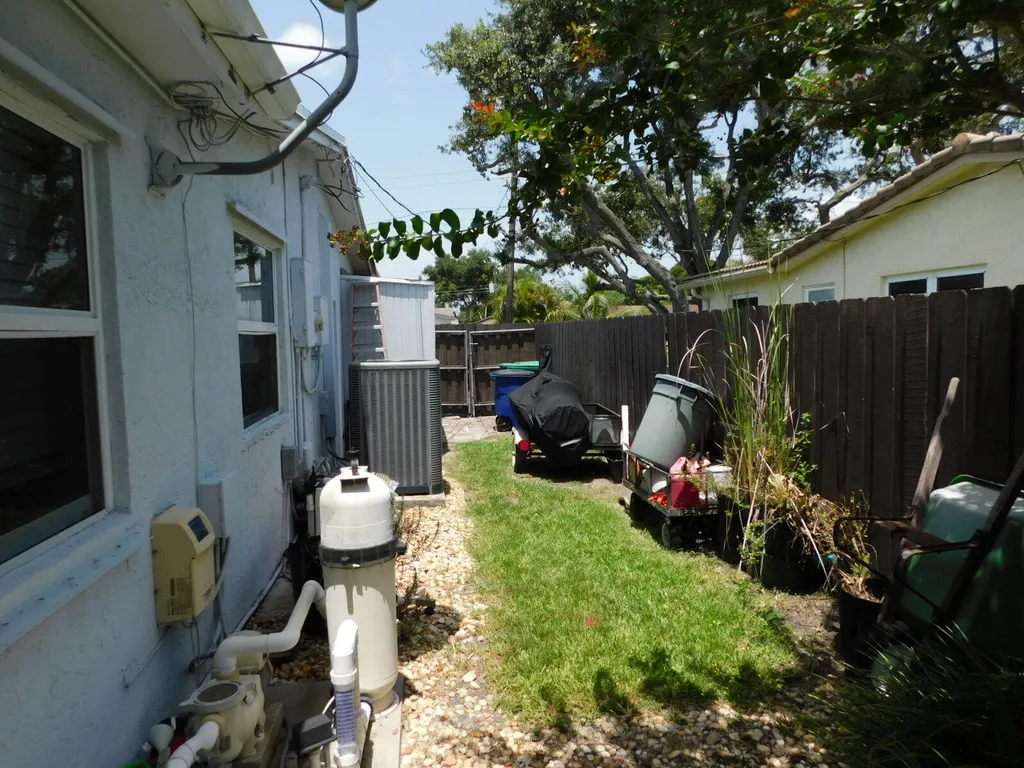 5270 SW 88th Terrace Cooper City FL 33328