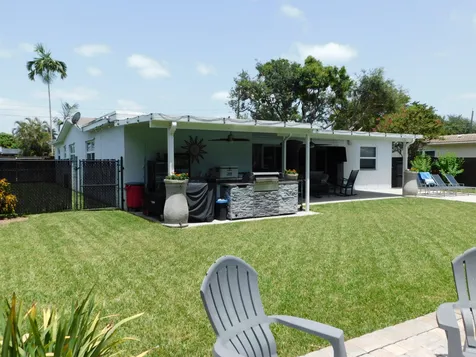 5270 SW 88th Terrace Cooper City FL 33328