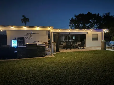 5270 SW 88th Terrace Cooper City FL 33328