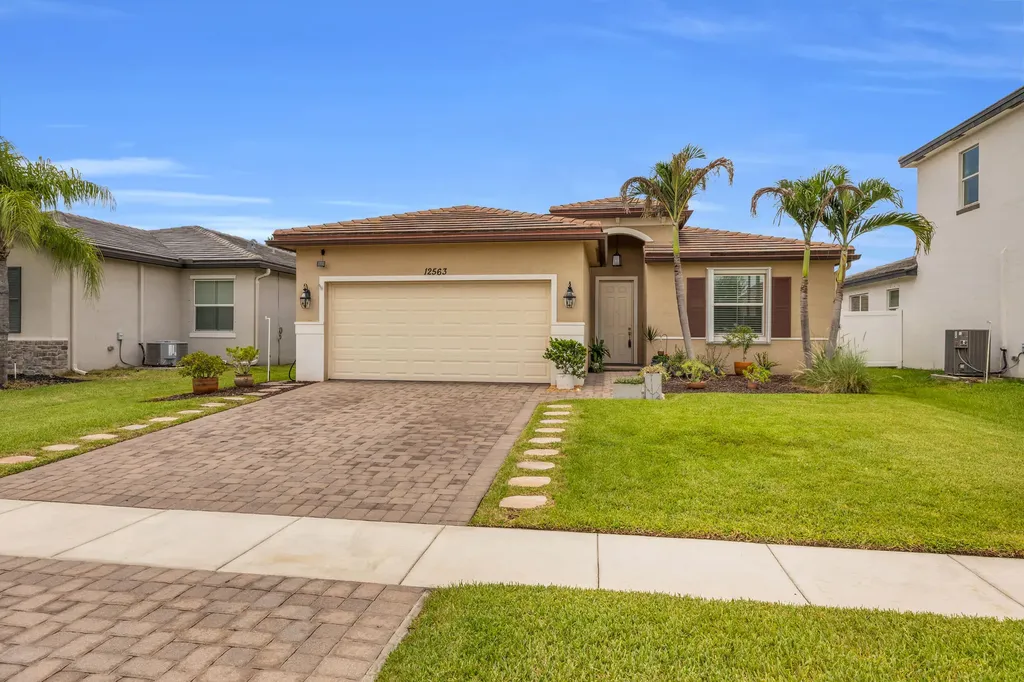 12563 NW Toblin Lane Port St Lucie FL 34987
