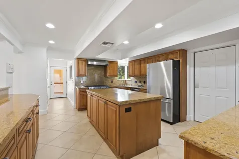 3209 N Indian River Drive Fort Pierce FL 34946