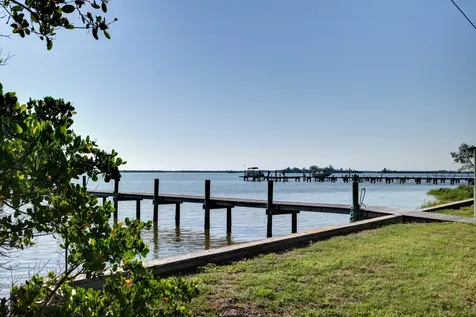 3209 N Indian River Drive Fort Pierce FL 34946